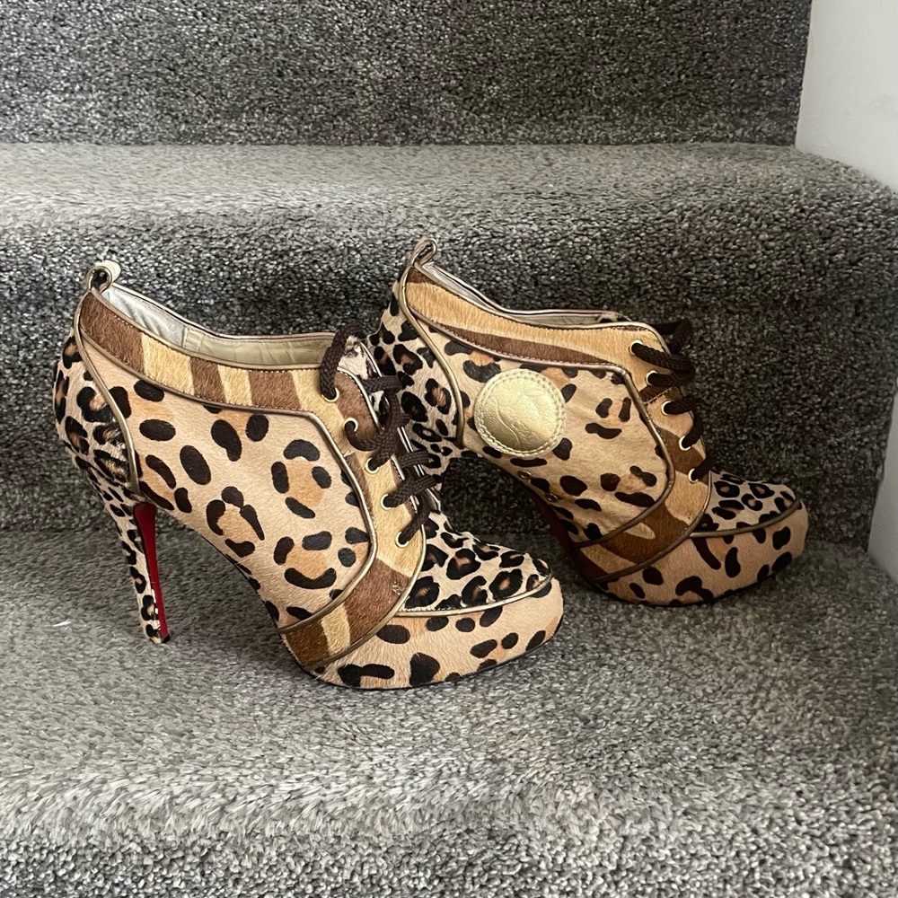 Christian Louboutin Paris 9 1/2